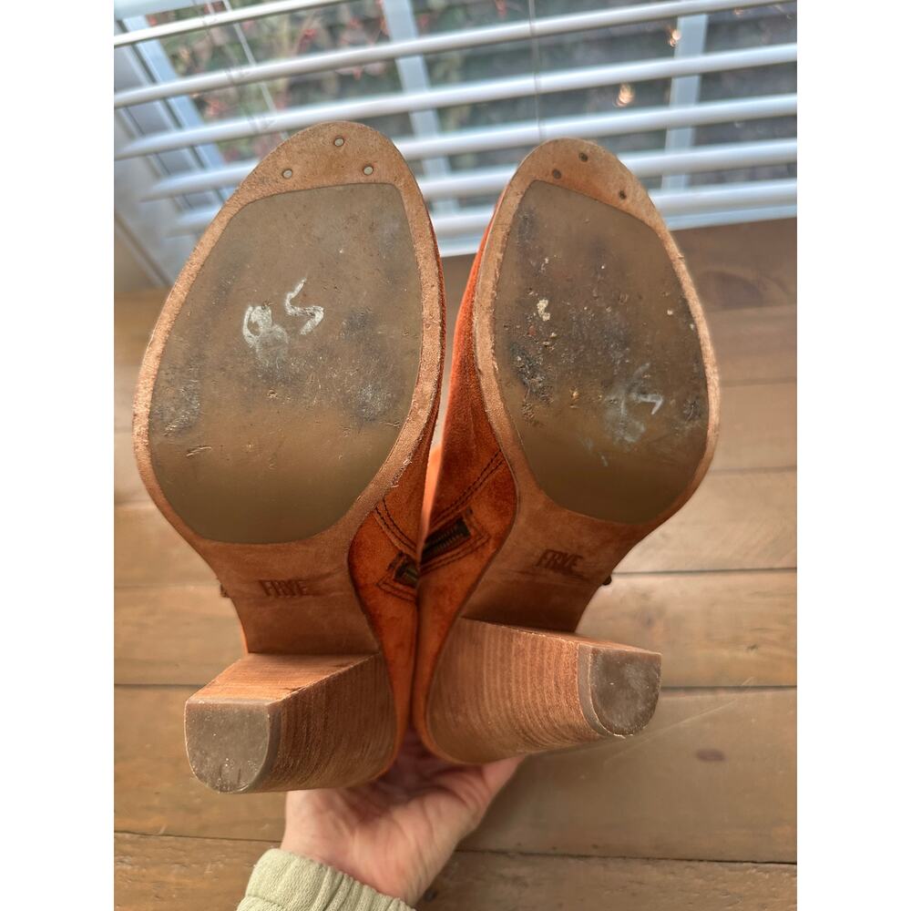 Frye Madeline Orange Suede Trim Short Ankle Booties Size 8.5 - Picture 6 of 6